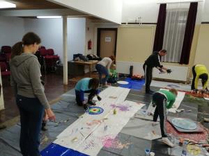 Ustvarjanje z gongi, foto Barbra P Krize (3)